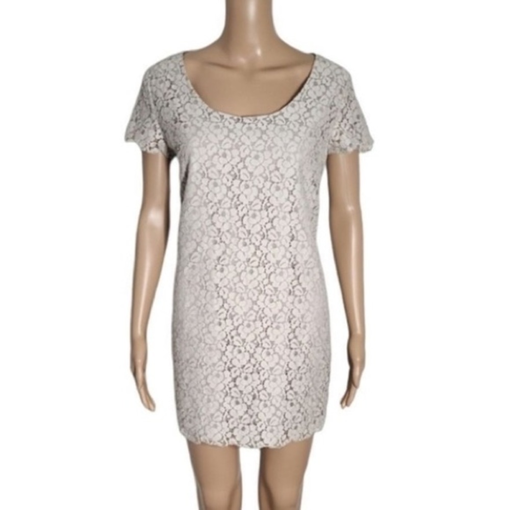 Aritzia Talula Lace Fleetwood Dress